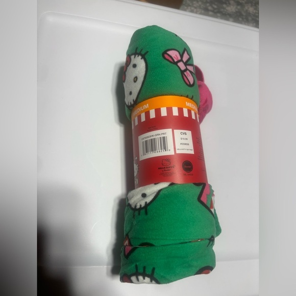 NWT Hello Kitty Ladies Sleep Pants Size Medium & XL. Green Christmas Design - Picture 2 of 8